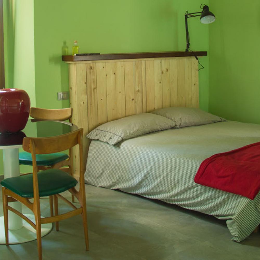 Tomato Rooom